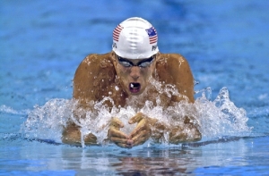 800razors.com Signs Michael Phelps