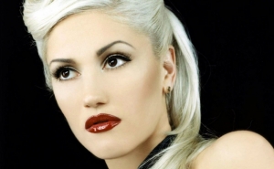 No Doubt About It; Gwen Stefani Loves Makeup
