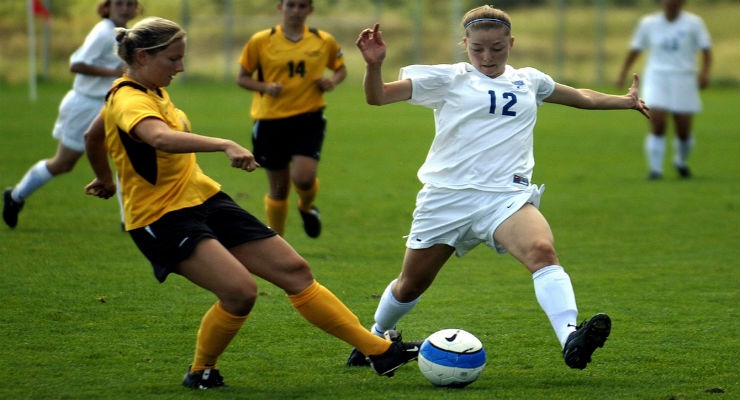Wearable Neuromuscular Device May Help Reduce ACL Injuries in Female Soccer Players