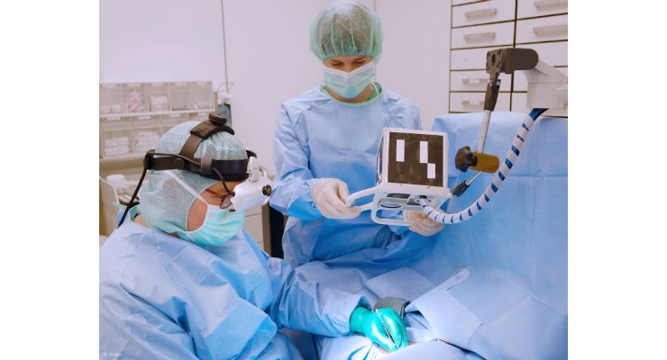 AR Glasses Help Surgeons When Operating on Tumors