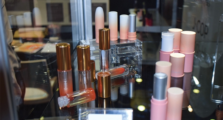 MakeUp in Los Angeles Reports Record Numbers