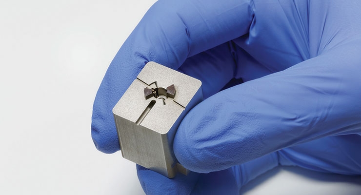 Micro Giants: Micromolding for Medtech