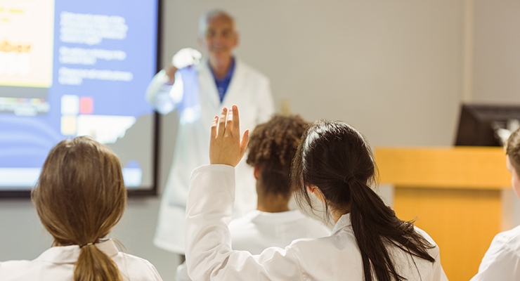Review Claims Nutrition Education Lacking from Global Medical Training