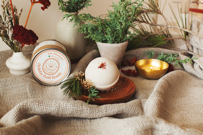Life Elements Welcomes the Warmth of the Fall Season with CBD-infused Holiday Bath Bomb