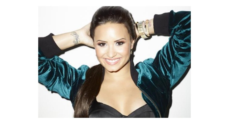 Demi Lovato Signs with N.Y.C. New York Color