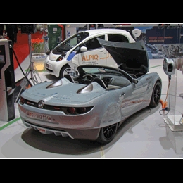 Lampo electric sports car coated with eco-friendly Glasurit paints	 	
